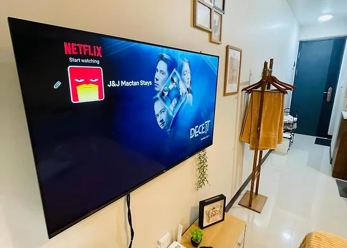 J&j Mactan With Netflix, Pool & Paid Parking * Marigondon (Cebu)