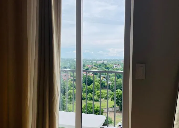 J&j Mactan With Netflix, Pool & Paid Parking * Marigondon (Cebu)