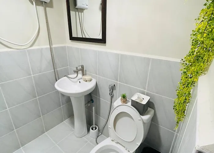 J&j Mactan With Netflix, Pool & Paid Parking Marigondon (Cebu)